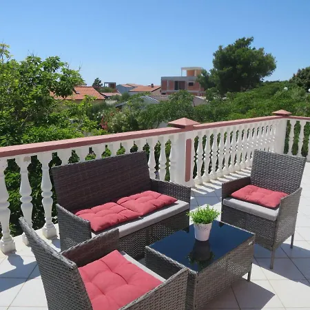 Belz - Vir143 Appartement