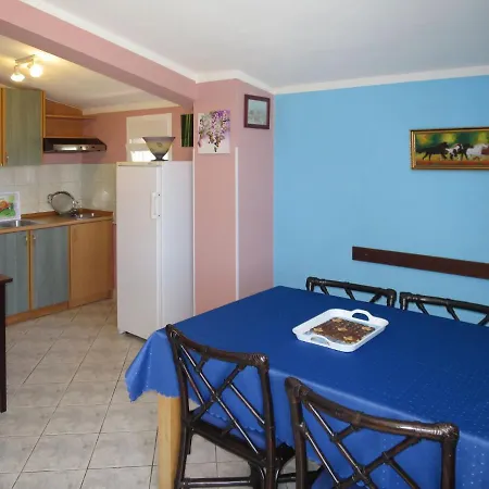 Belz - Vir143 Appartement